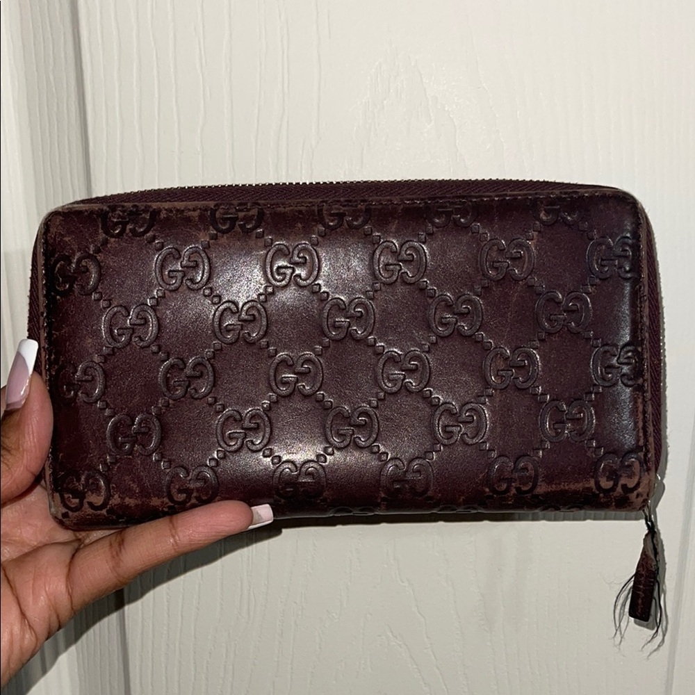 Gucci Purple Embossed Leather Wallet